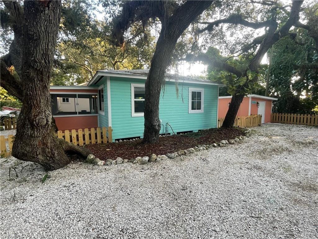 784 Oak St, Fort Myers Beach, FL 33931 Photo