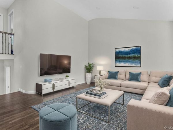 42 Norwood Road, Northport, NY 11768