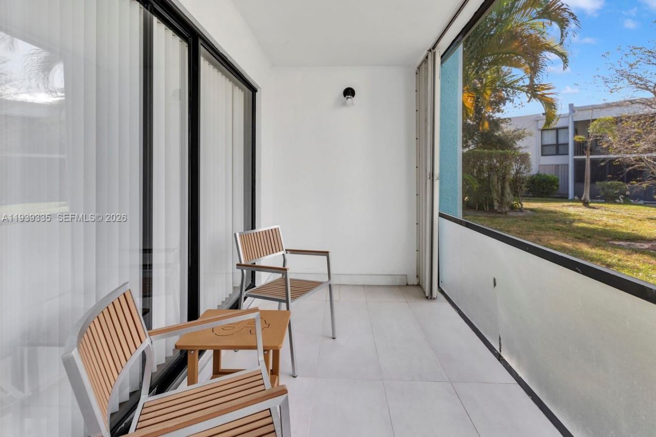 502 Osprey Dr, Unit 19B, Delray Beach, FL 33444 Photo