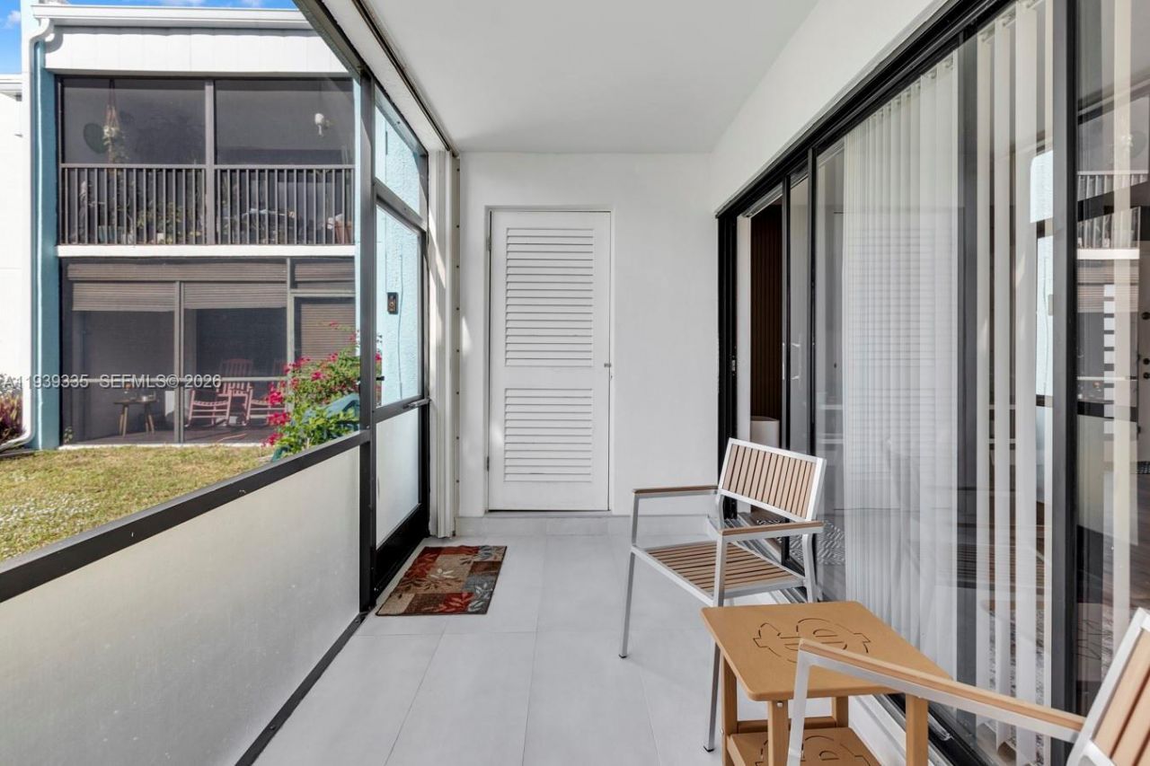 502 Osprey Dr, Unit 19B, Delray Beach, FL 33444 Photo