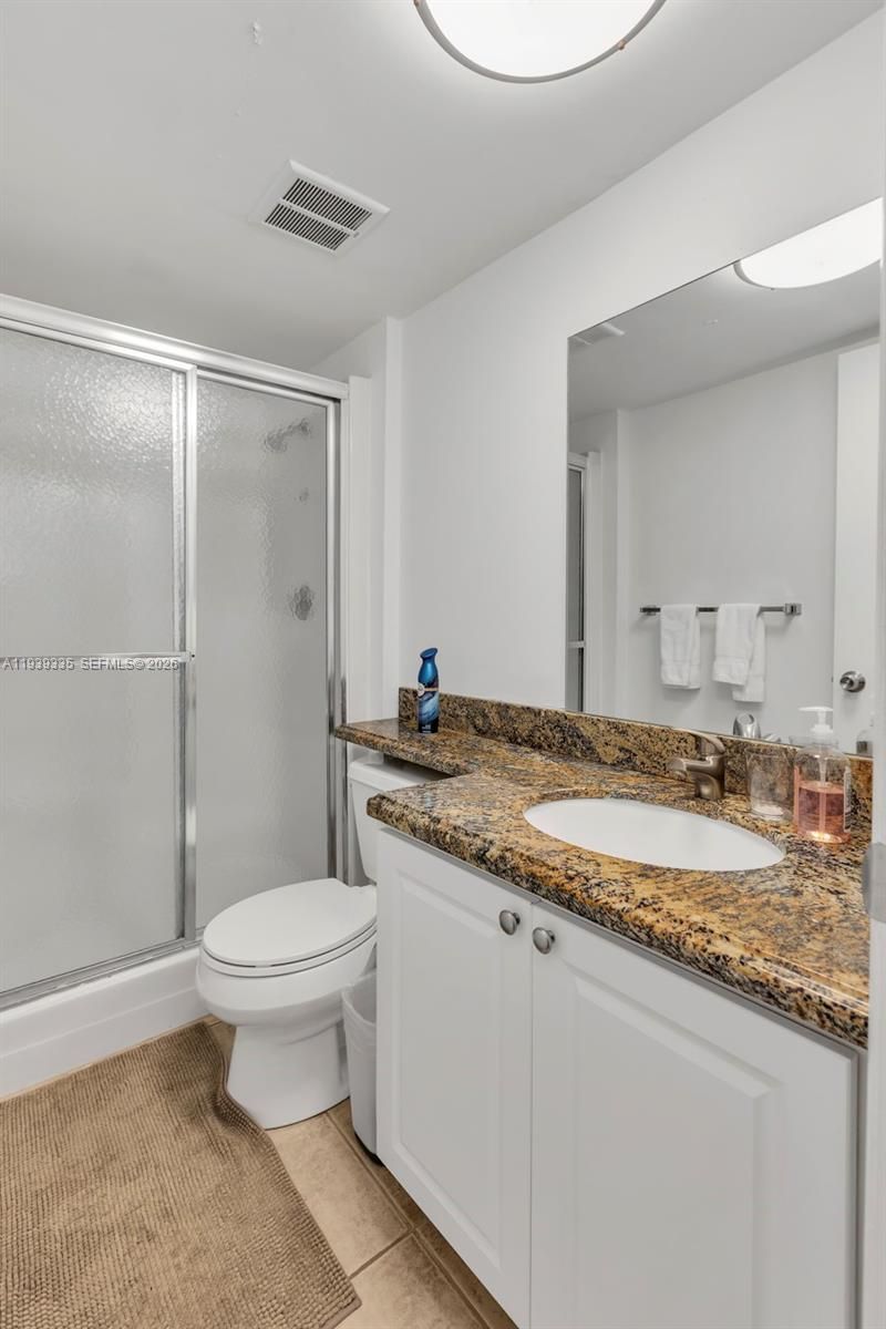 502 Osprey Dr, Unit 19B, Delray Beach, FL 33444 Photo