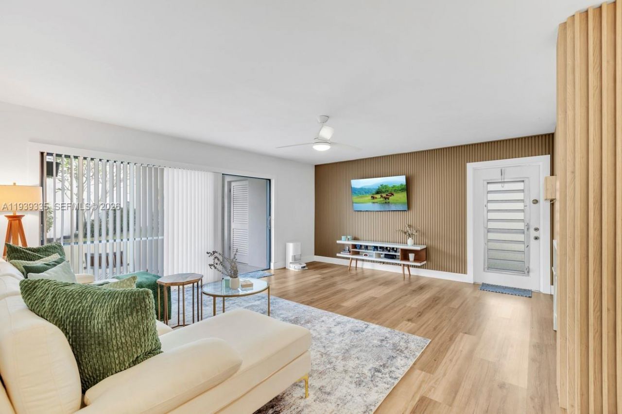 502 Osprey Dr, Unit 19B, Delray Beach, FL 33444 Photo