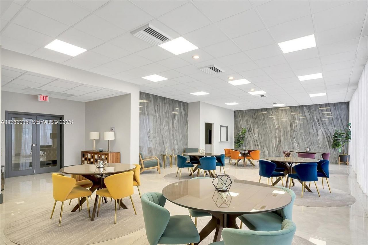 3140 S Ocean Dr, Unit 212, Hallandale Beach, FL 33009 Photo