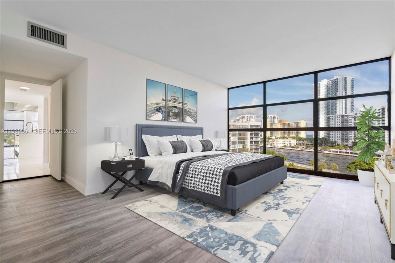 600 Parkview Dr, Unit 810, Hallandale Beach, FL 33009 Photo