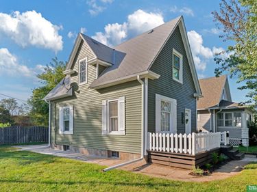 3704 N 19th Street, Omaha, NE 68110