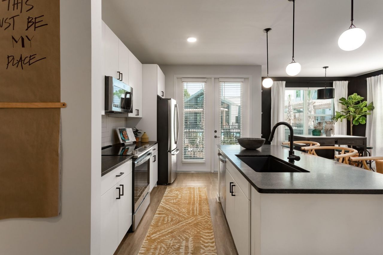 2403 Mall Drive Photo 19