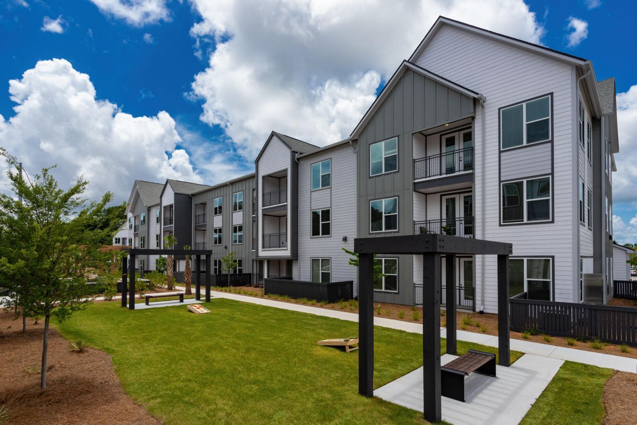 2403 Mall Drive Photo 8