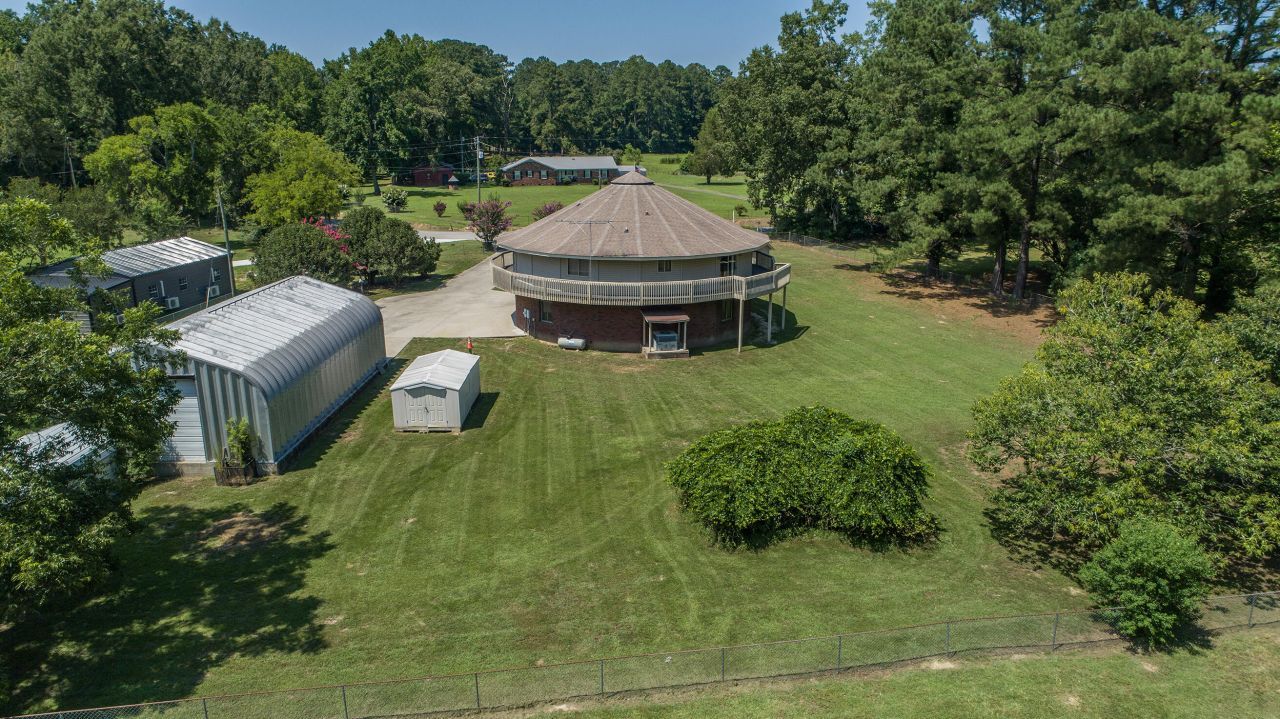 395 Summerset Lane  Photo 32