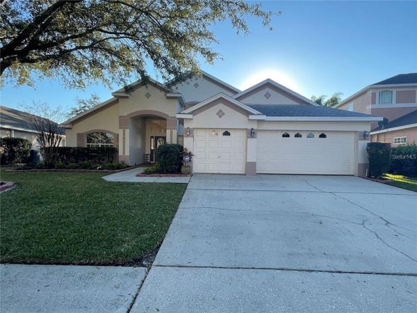 10205 QUAILS LANDING AVENUE, TAMPA, FL 33647