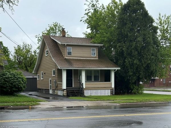 2003 E Midlothian Boulevard, Youngstown, OH 44502
