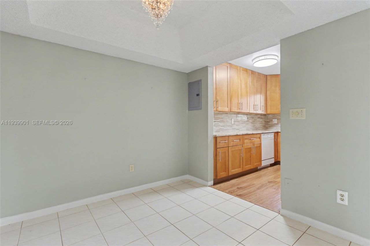 7552 Ashmont Cir, Unit 310, Tamarac, FL 33321 Photo