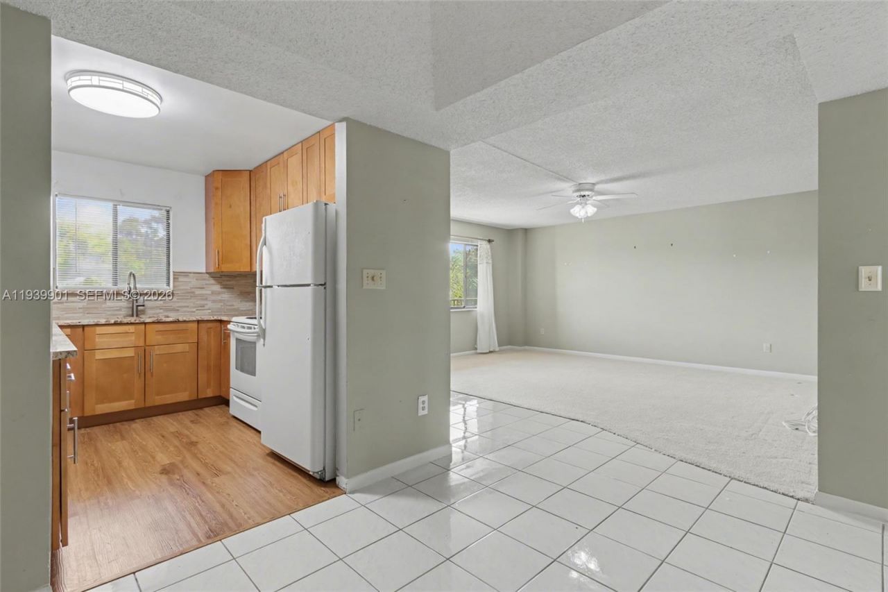 7552 Ashmont Cir, Unit 310, Tamarac, FL 33321 Photo