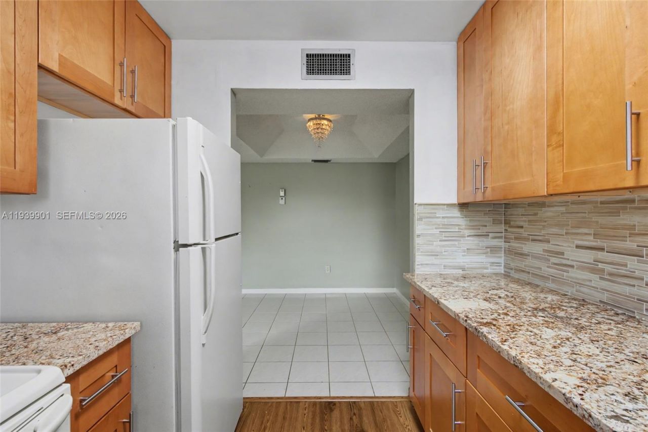 7552 Ashmont Cir, Unit 310, Tamarac, FL 33321 Photo