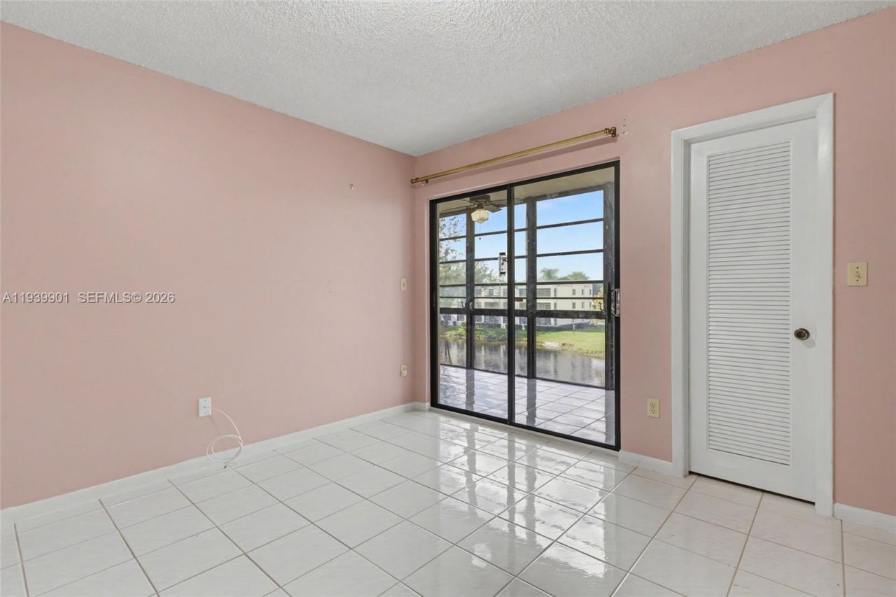 7552 Ashmont Cir, Unit 310, Tamarac, FL 33321 Photo