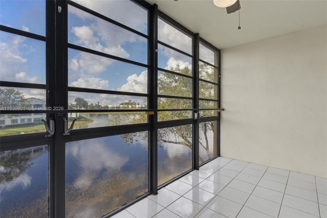 7552 Ashmont Cir, Unit 310, Tamarac, FL 33321 Photo