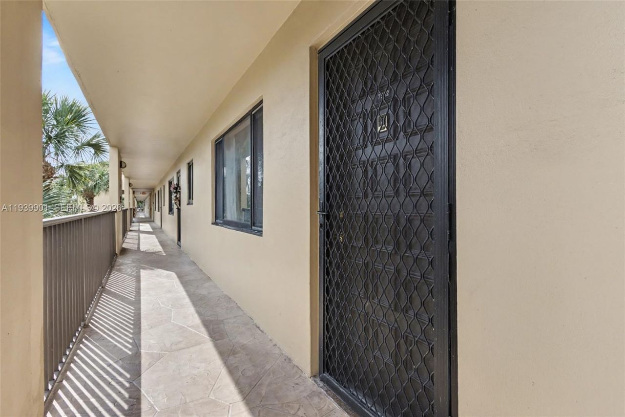 7552 Ashmont Cir, Unit 310, Tamarac, FL 33321 Photo