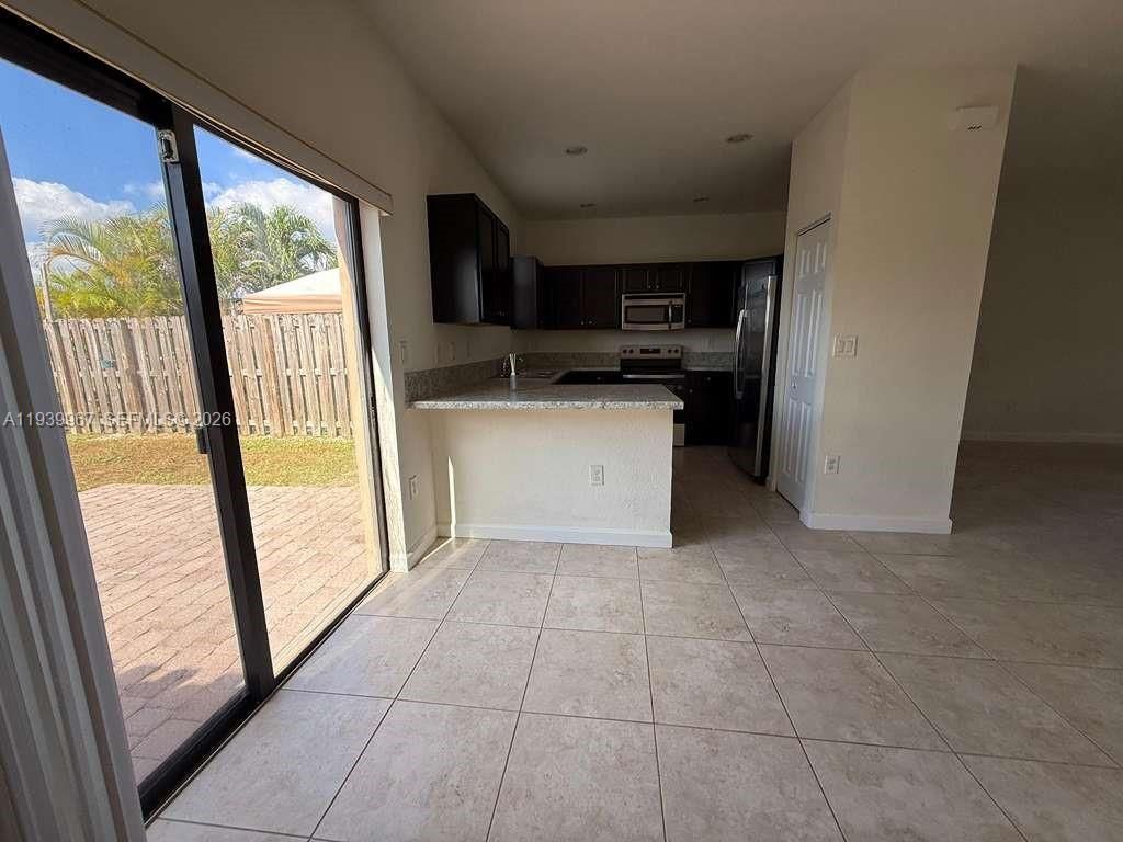 320 SE 37th Ter, Unit 320, Homestead, FL 33033 Photo