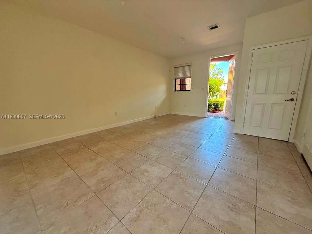 320 SE 37th Ter, Unit 320, Homestead, FL 33033 Photo