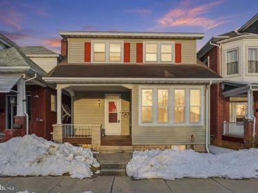 33 SPRENKLE AVENUE, HANOVER, PA 17331