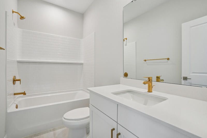 440 Queenview Lane Photo 11