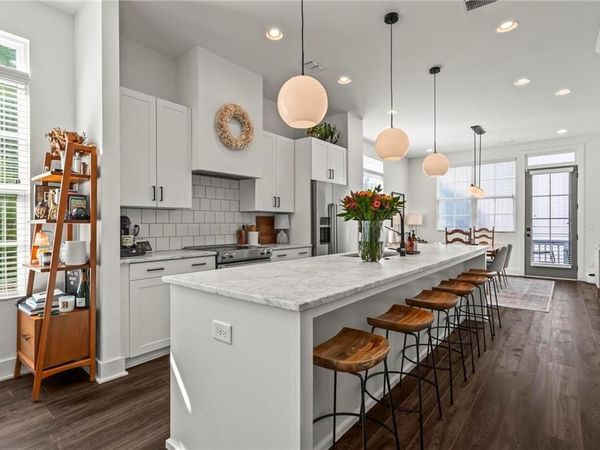 1221 Oxley Place NW, Atlanta, GA 30307