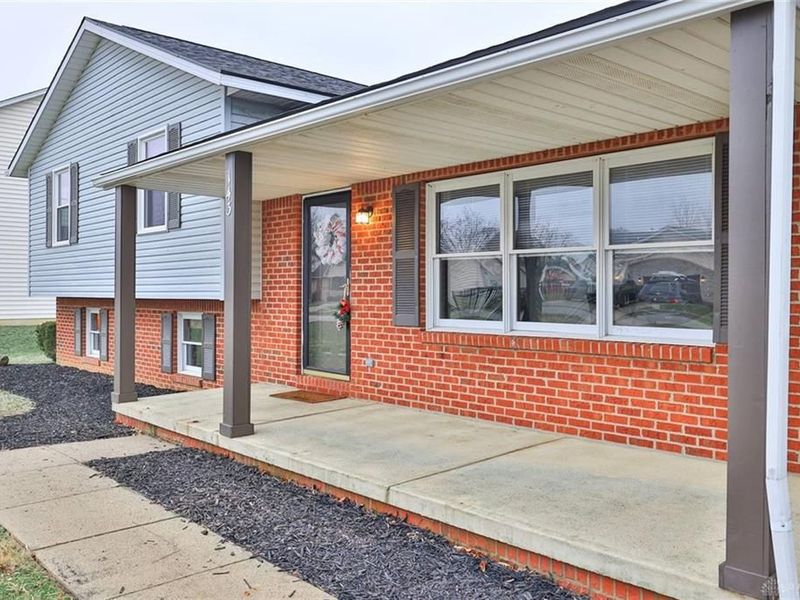 143 Westrock Farm Drive, Englewood, OH 45322 Photo 3