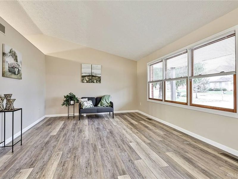 143 Westrock Farm Drive, Englewood, OH 45322 Photo 7