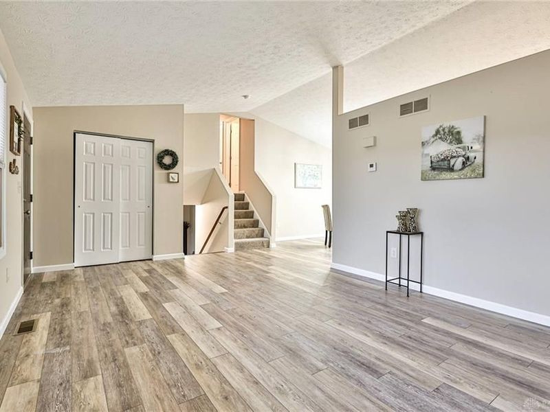 143 Westrock Farm Drive, Englewood, OH 45322 Photo 9