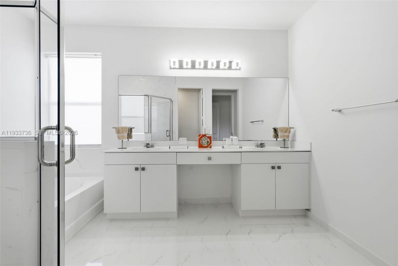 15293 SW 176th Ter, Unit 15293, Miami, FL 33187 Photo