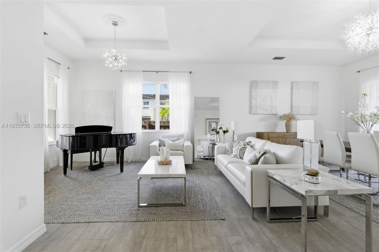 15293 SW 176th Ter, Unit 15293, Miami, FL 33187 Photo