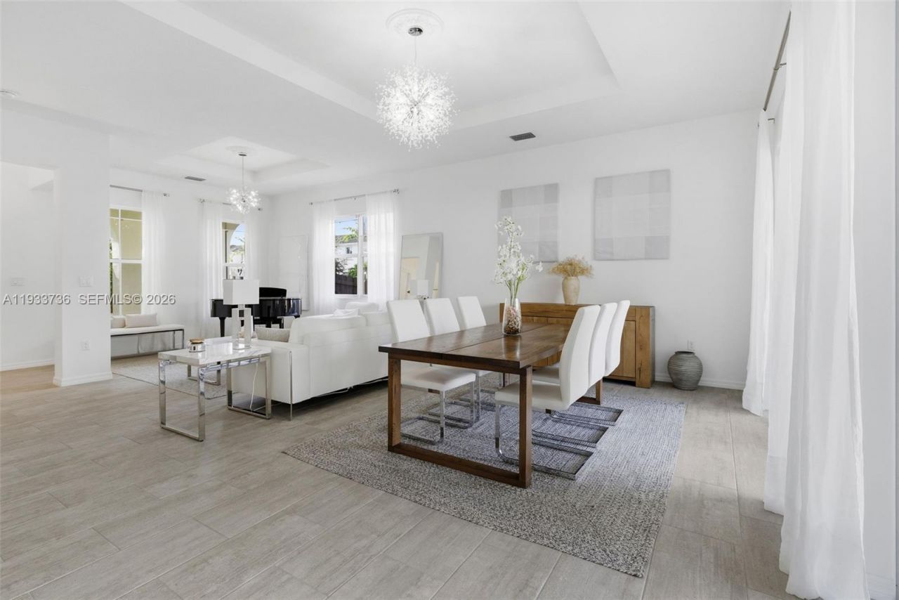 15293 SW 176th Ter, Unit 15293, Miami, FL 33187 Photo