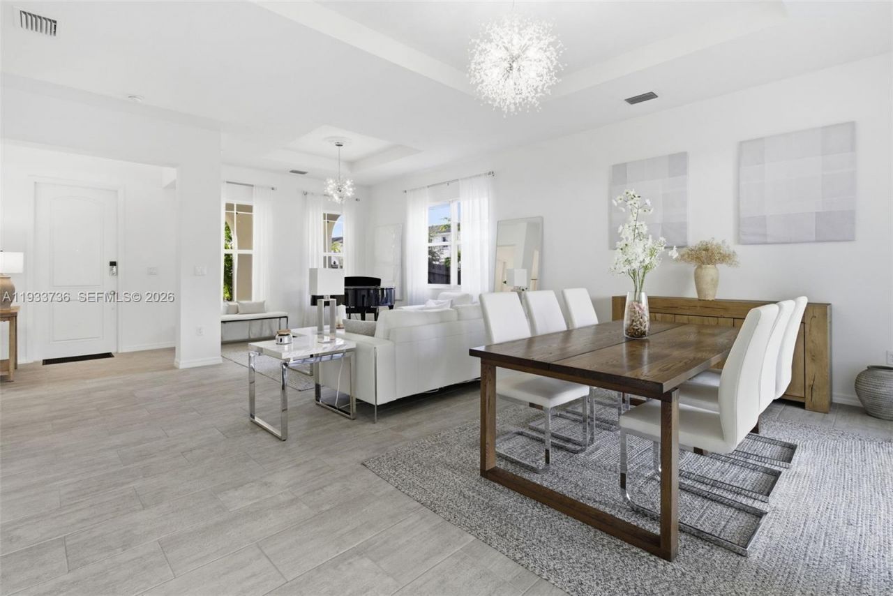 15293 SW 176th Ter, Unit 15293, Miami, FL 33187 Photo