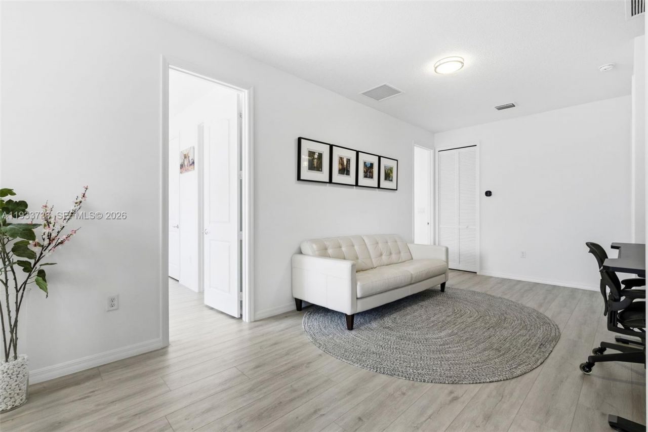 15293 SW 176th Ter, Unit 15293, Miami, FL 33187 Photo