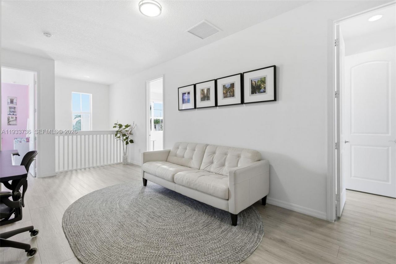 15293 SW 176th Ter, Unit 15293, Miami, FL 33187 Photo