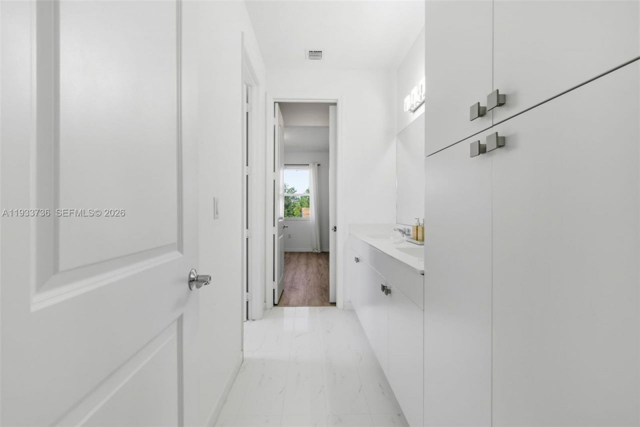 15293 SW 176th Ter, Unit 15293, Miami, FL 33187 Photo