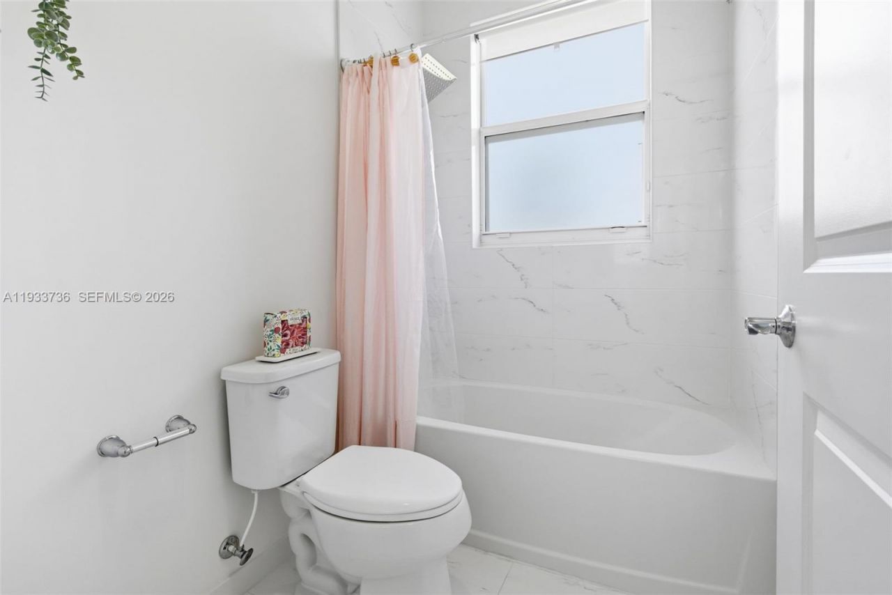 15293 SW 176th Ter, Unit 15293, Miami, FL 33187 Photo