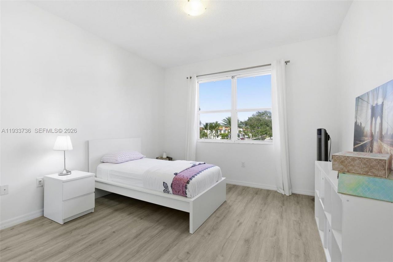 15293 SW 176th Ter, Unit 15293, Miami, FL 33187 Photo