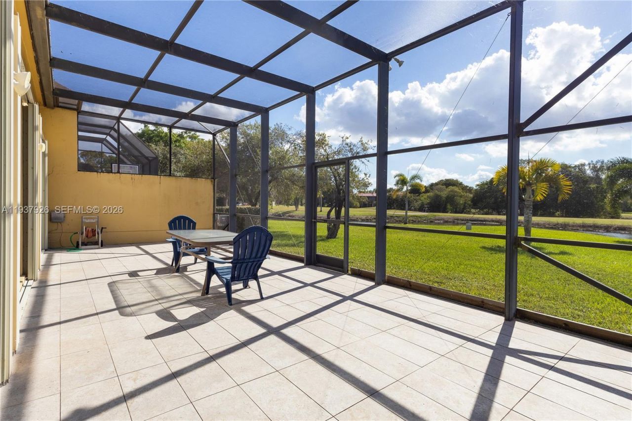 10114 Costa Del Sol Blvd, Unit G-60, Doral, FL 33178 Photo