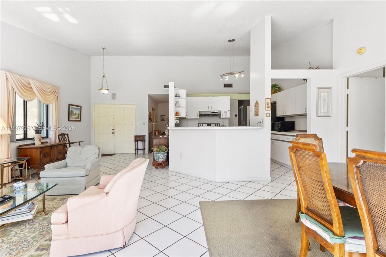 10114 Costa Del Sol Blvd, Unit G-60, Doral, FL 33178 Photo