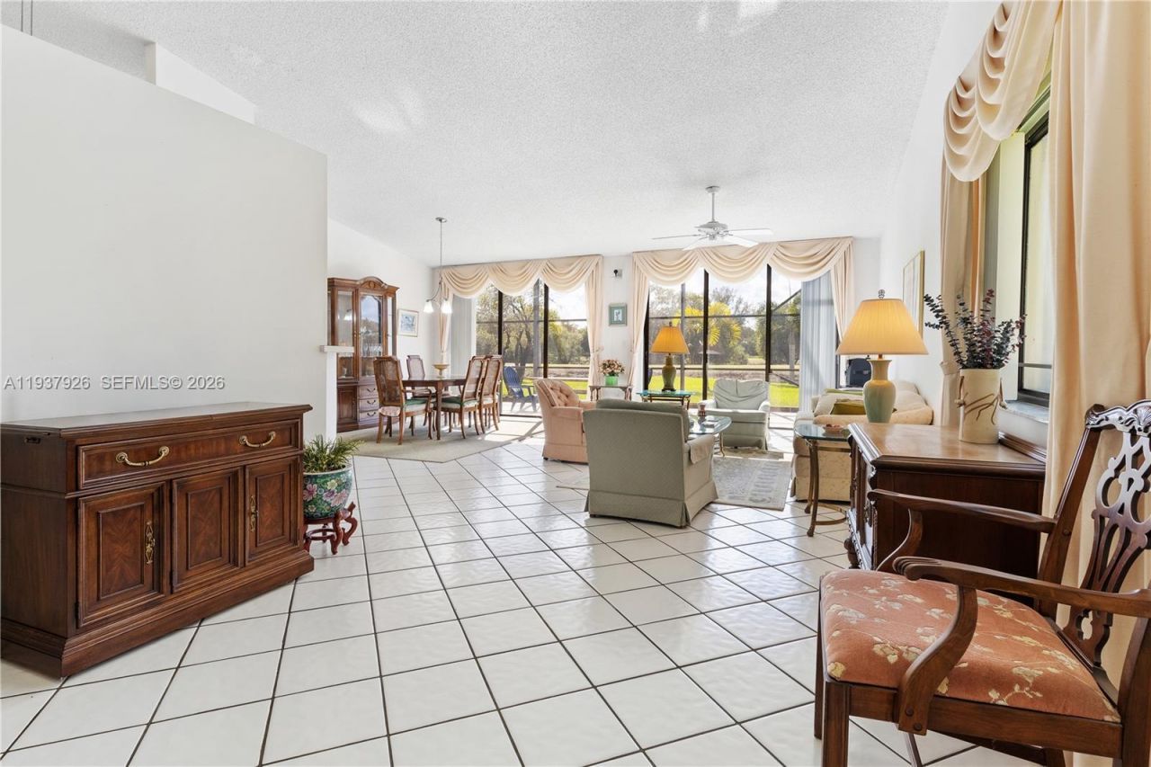 10114 Costa Del Sol Blvd, Unit G-60, Doral, FL 33178 Photo