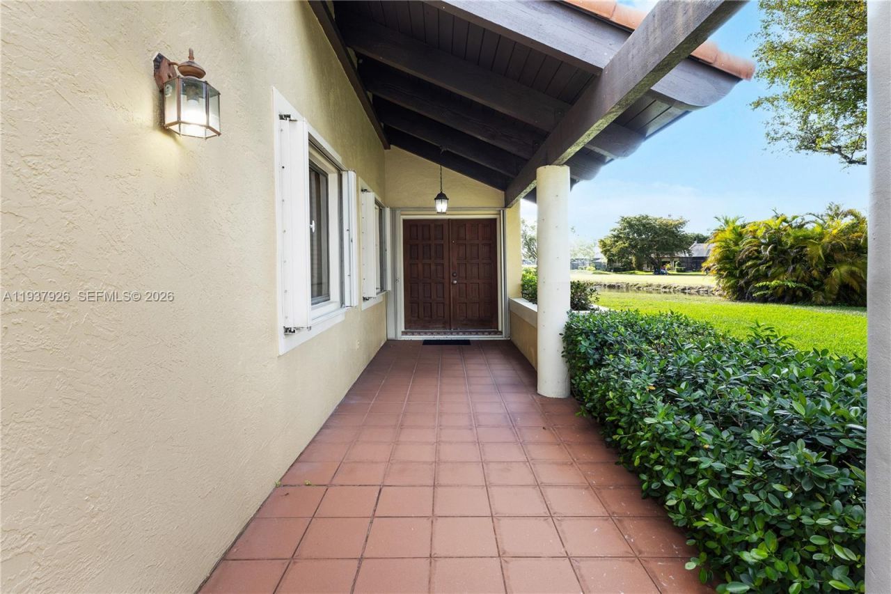 10114 Costa Del Sol Blvd, Unit G-60, Doral, FL 33178 Photo