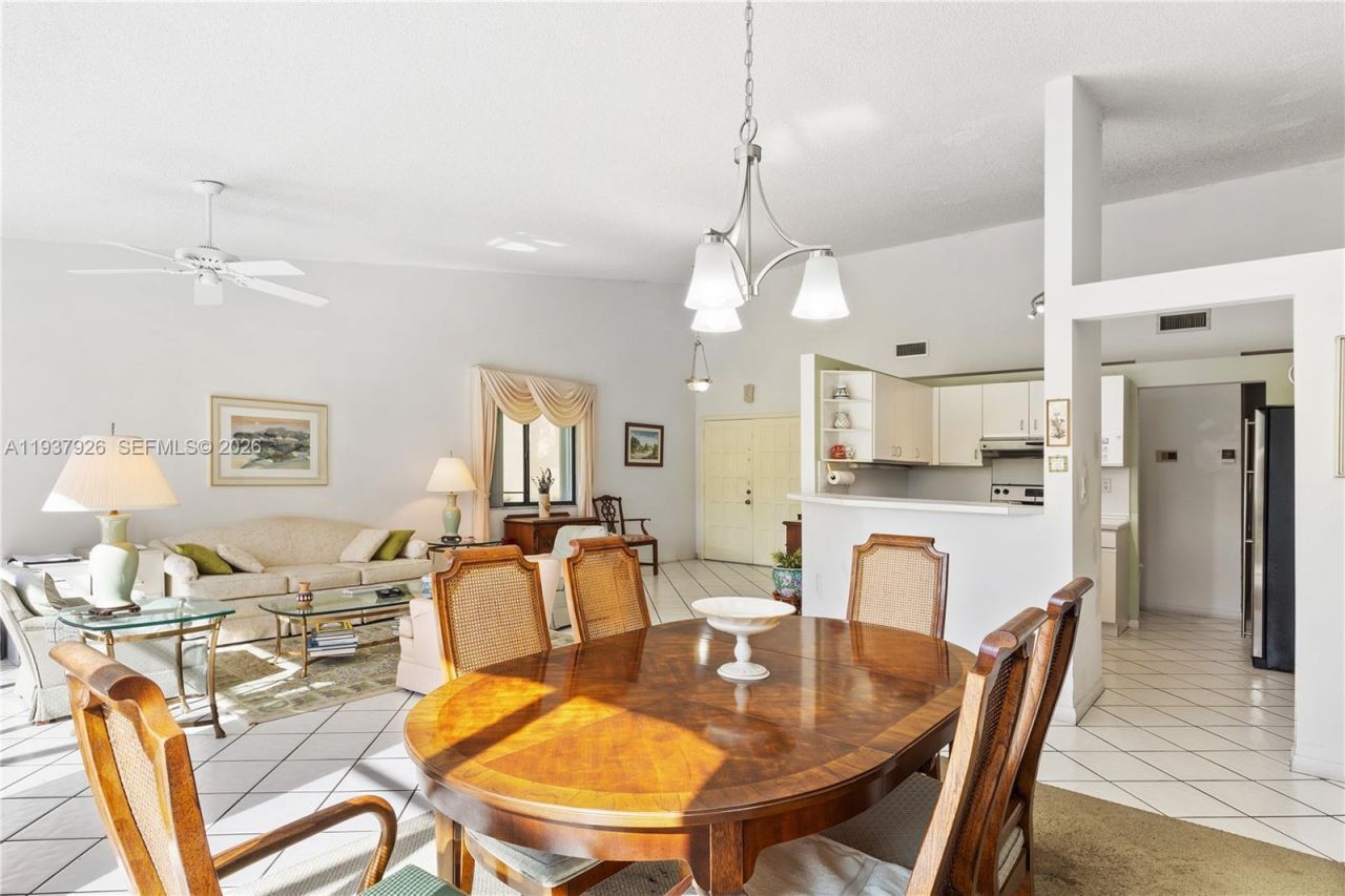 10114 Costa Del Sol Blvd, Unit G-60, Doral, FL 33178 Photo