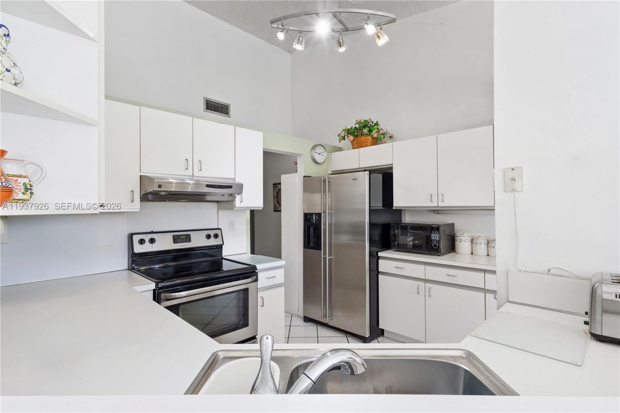 10114 Costa Del Sol Blvd, Unit G-60, Doral, FL 33178 Photo