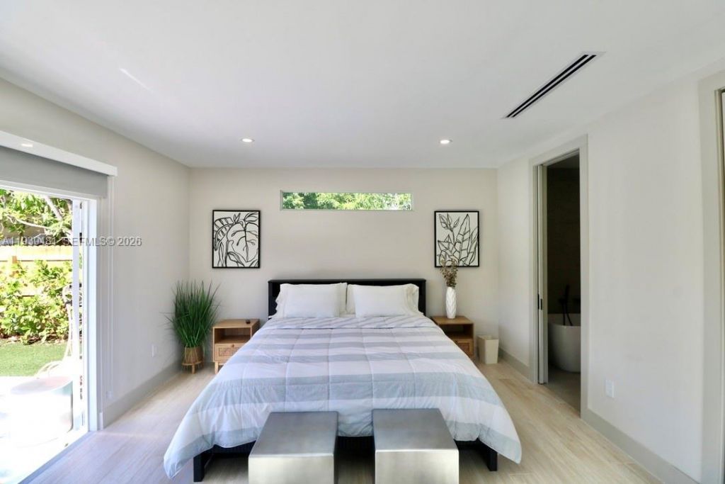 2975 SW 15th St , Miami, FL 33145 Photo