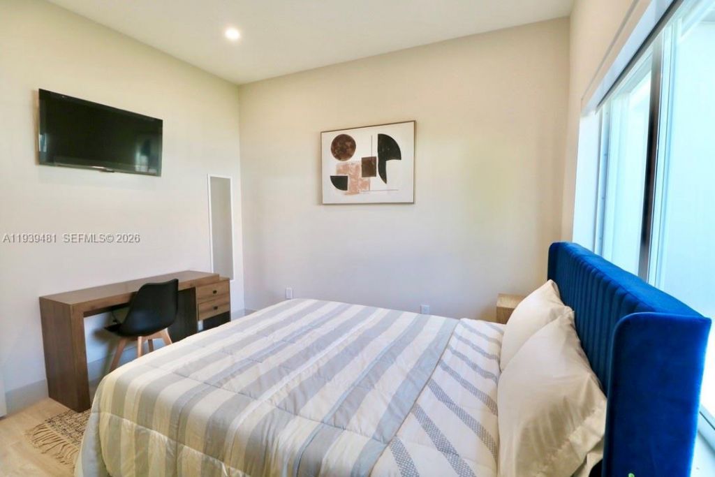 2975 SW 15th St , Miami, FL 33145 Photo