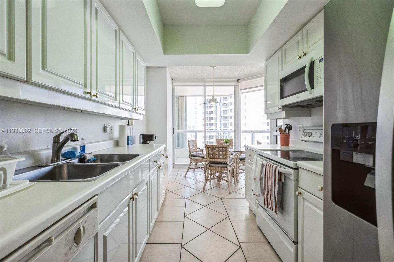 21205 Yacht Club Dr, Unit 1802, Aventura, FL 33180 Photo