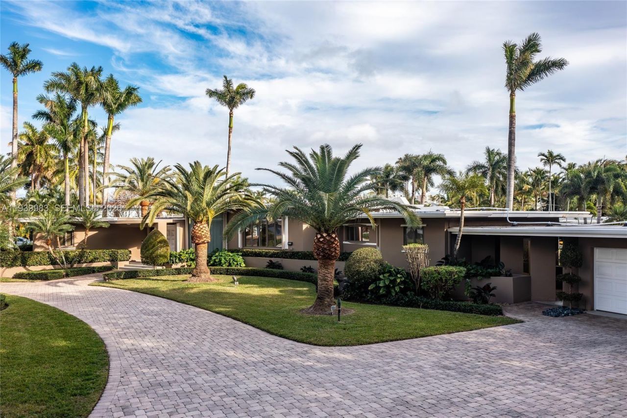 950 S Southlake Dr, Unit 950, Hollywood, FL 33019 Photo