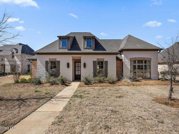 213 S Woodcreek Road, Madison, MS 39110