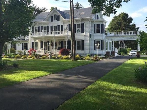 77 PETTY ROAD, CRANBURY, NJ 08512