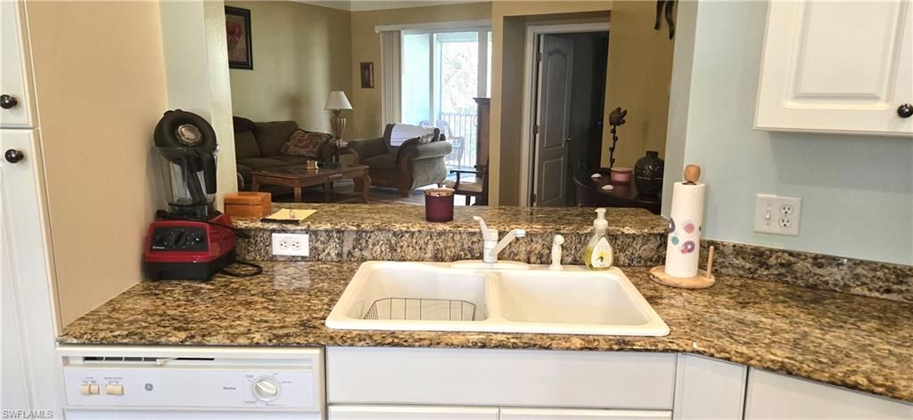 12100 Summergate Cir, Unit 203, Fort Myers, FL 33913 Photo